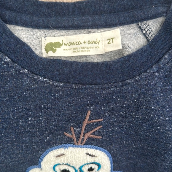 Olaf sweatshirt size 2T - Picture 2 of 3